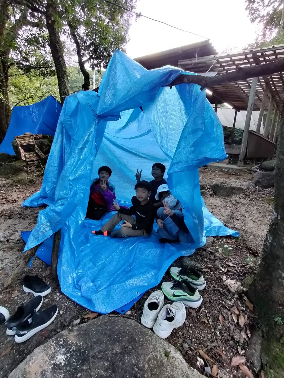 できあがった基地に入ってみる