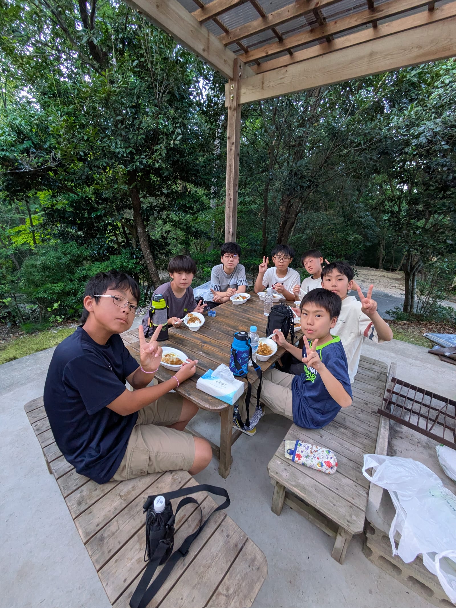 みんなで囲む夕食